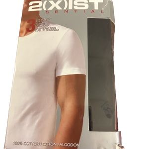 2(X)IST Pack of 3 Crew Neck T-Shirts New In Box Black Size Medium 31"-33"